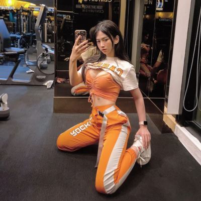 Lê Bống lộ clip nóng