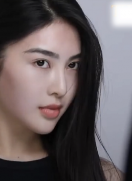 Clip Linh Trương đi tour với đại gia cực hot